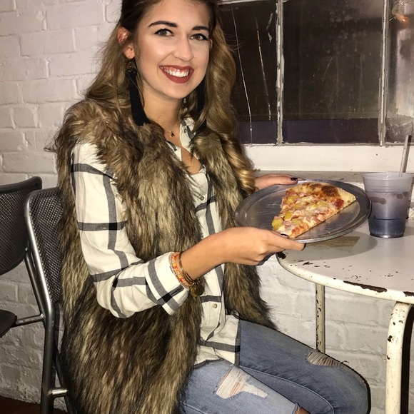 Fur vest Women’s size L - Picture 6 of 6